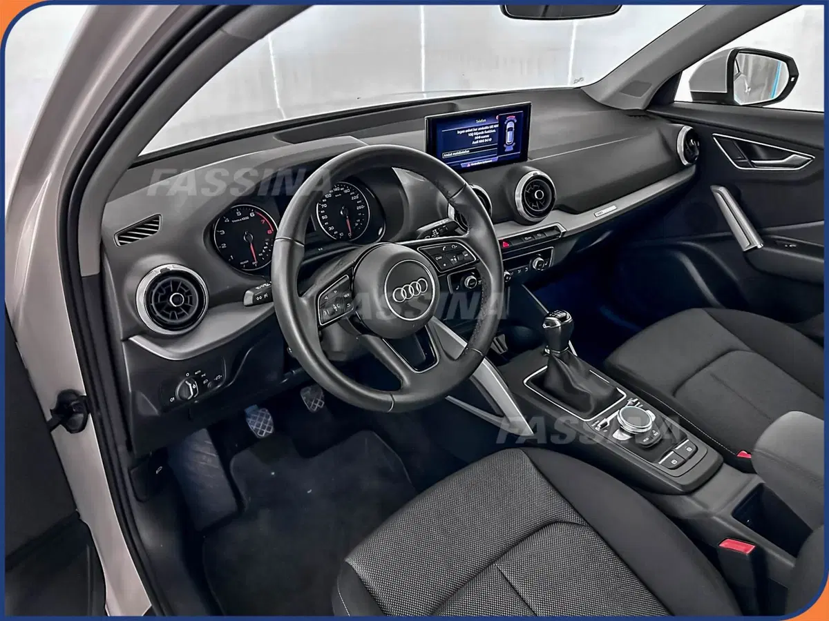 Audi Q2 usata a Milano (9)