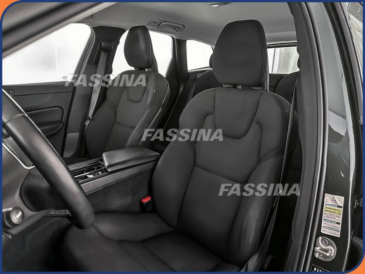 Volvo XC60 usata a Milano (8)