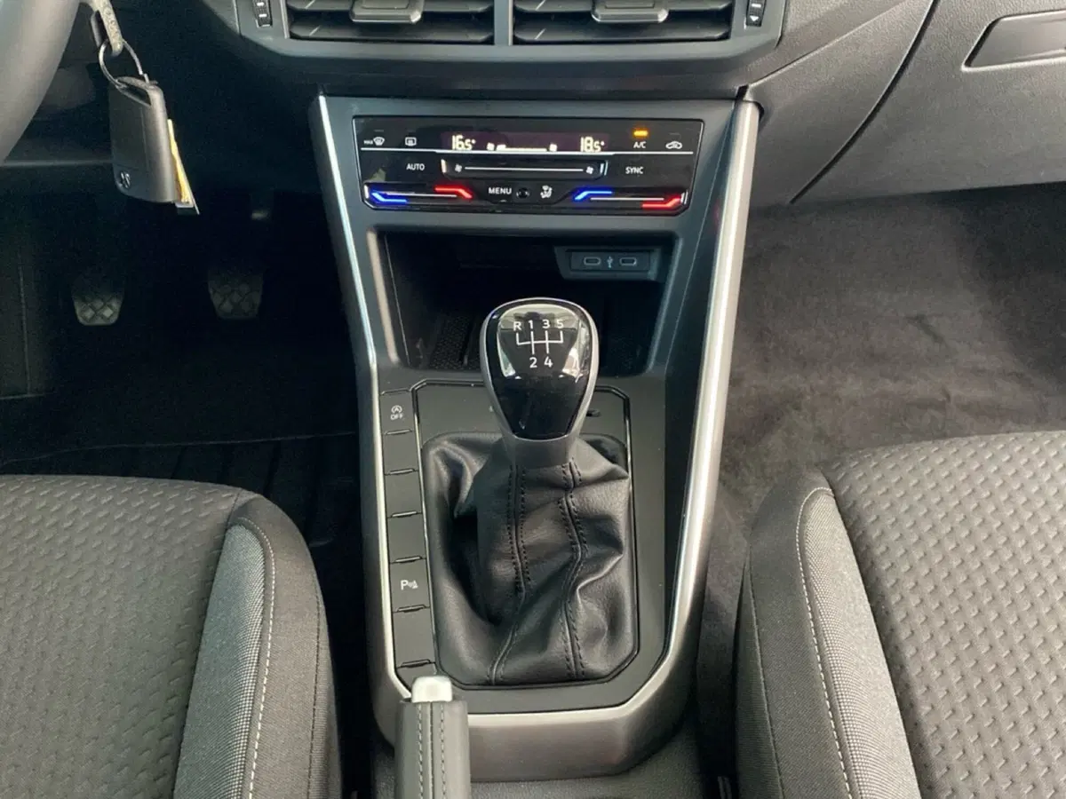 Volkswagen Polo nuova a Lodi (11)