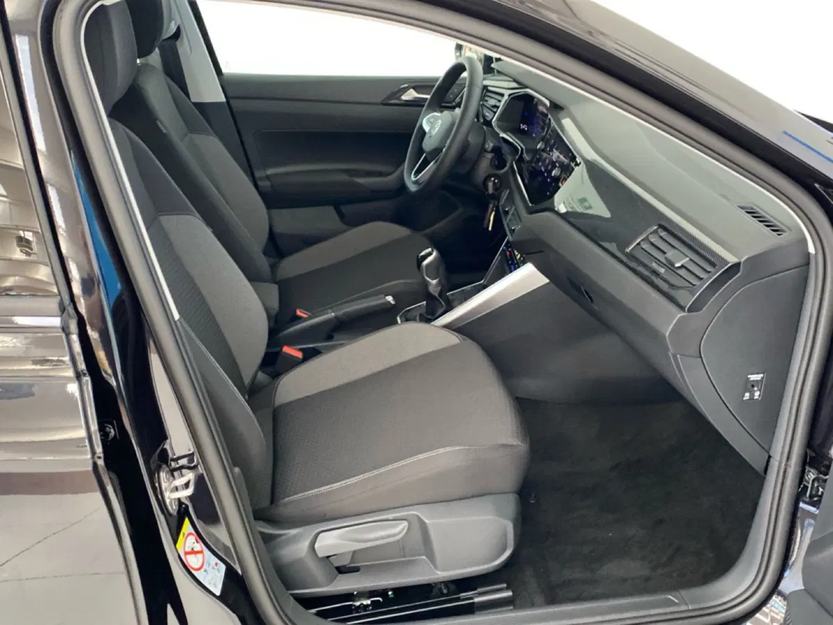 Volkswagen Polo nuova a Lodi (6)