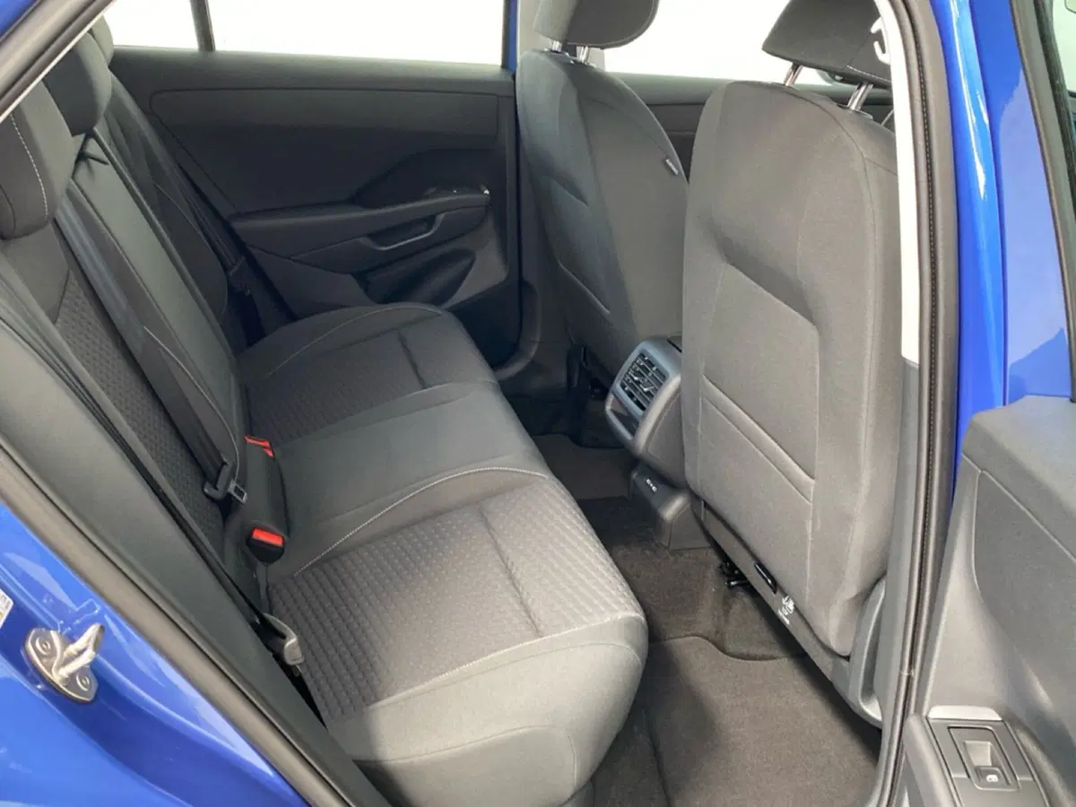 Volkswagen T-Roc nuova a Lodi (7)