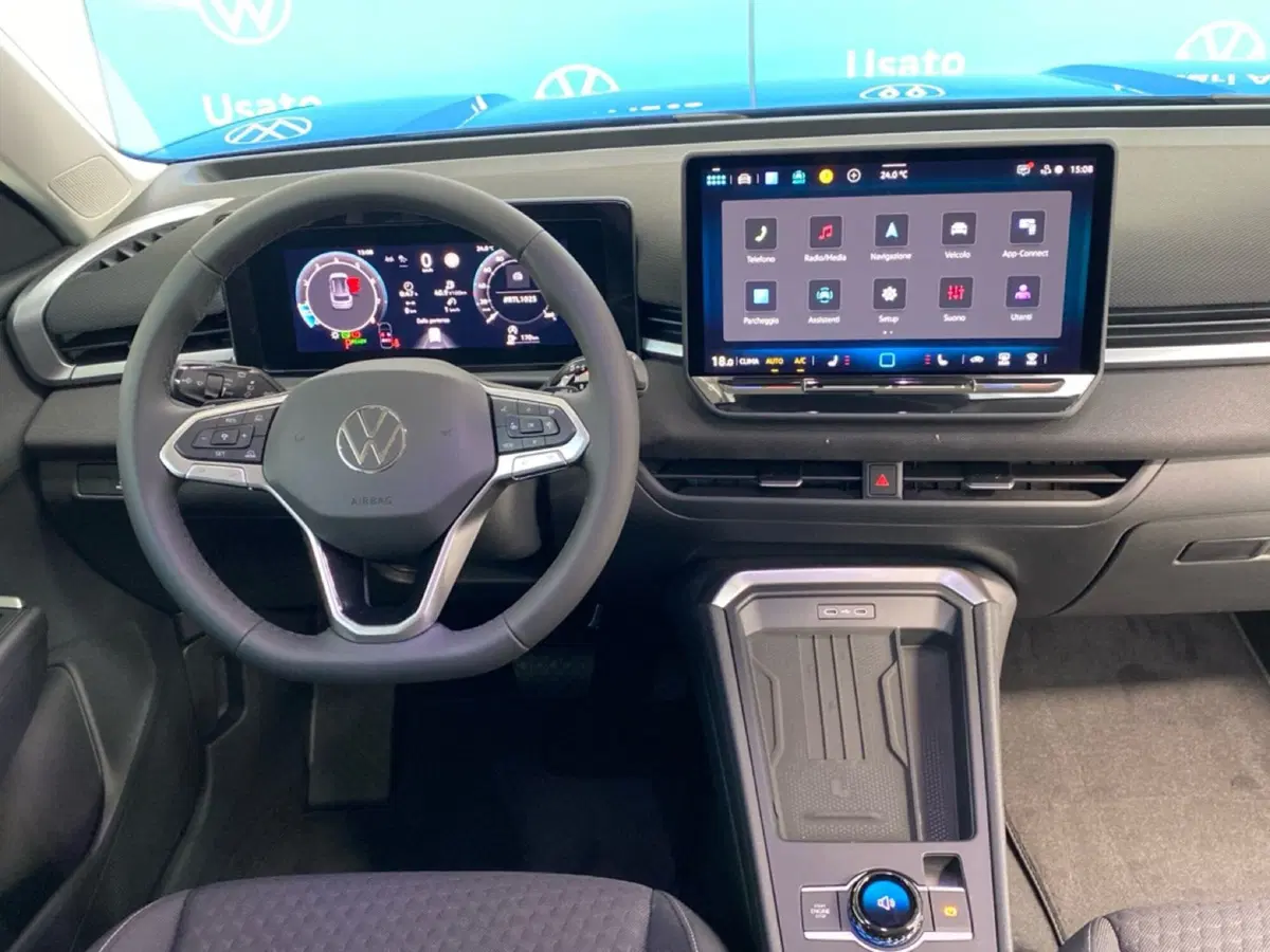 Volkswagen T-Roc nuova a Lodi (8)