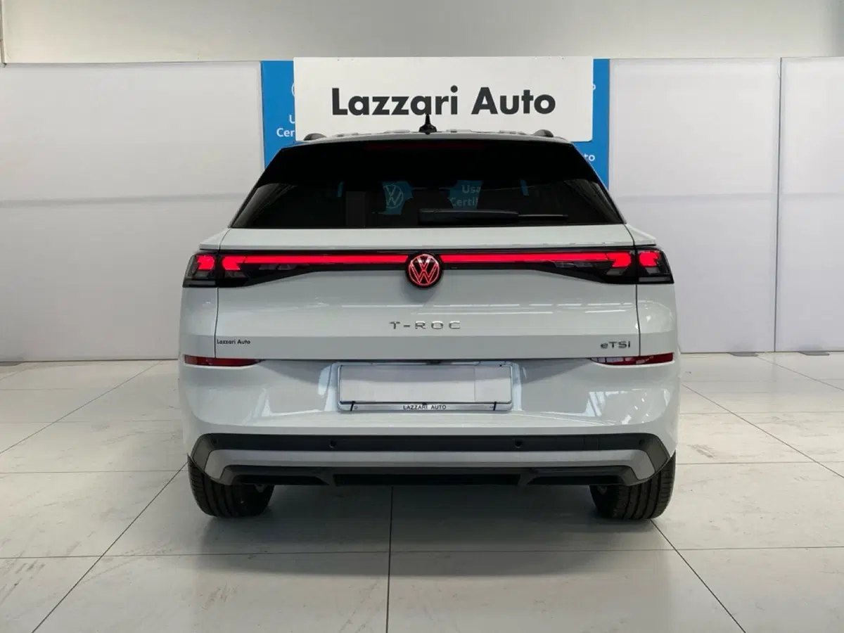 Volkswagen T-Roc nuova a Lodi (5)