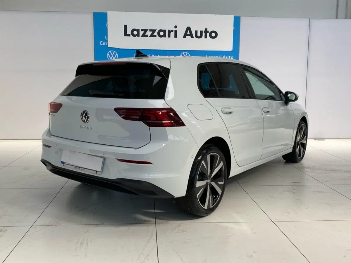 Volkswagen Golf nuova a Lodi (4)