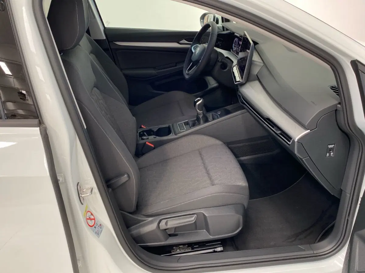 Volkswagen Golf nuova a Lodi (6)
