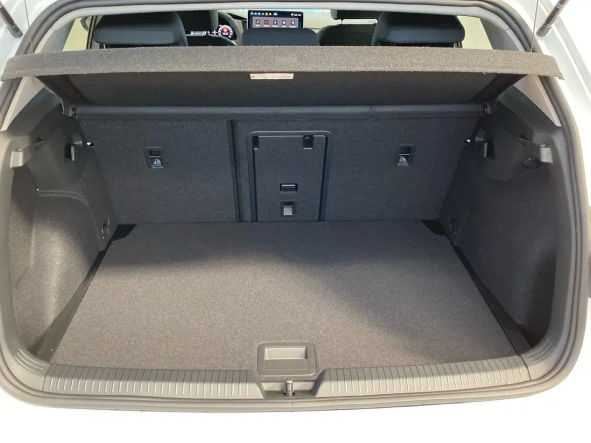 Volkswagen Golf nuova a Lodi (9)