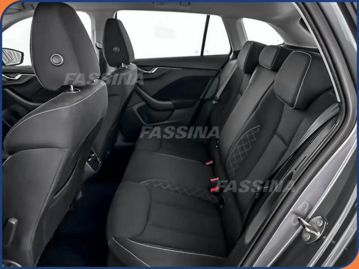 Skoda Scala usata a Milano (10)