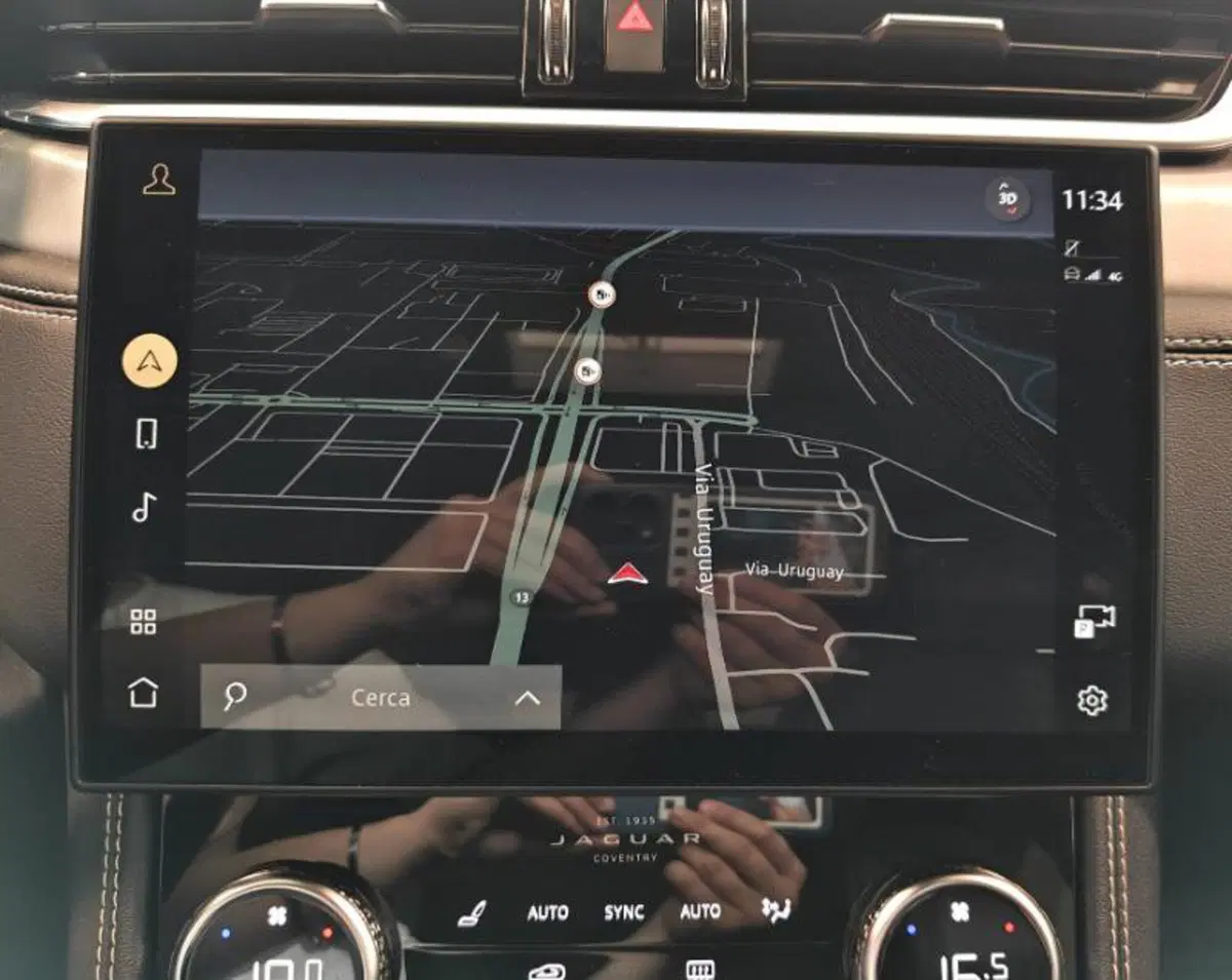 Jaguar F-Pace usata a Venezia (10)