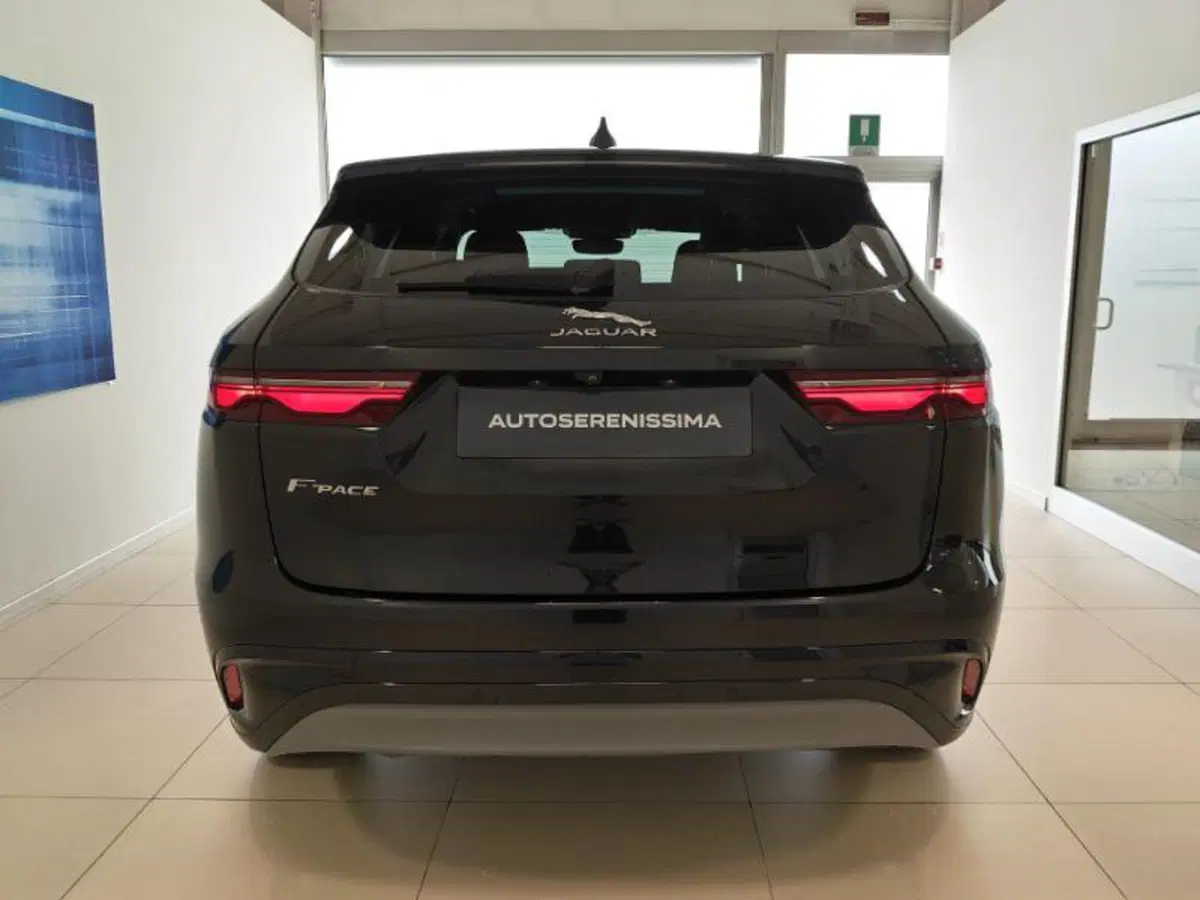 Jaguar F-Pace usata a Venezia (19)
