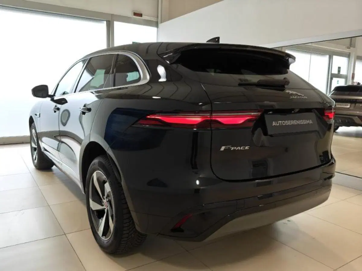 Jaguar F-Pace usata a Venezia (20)