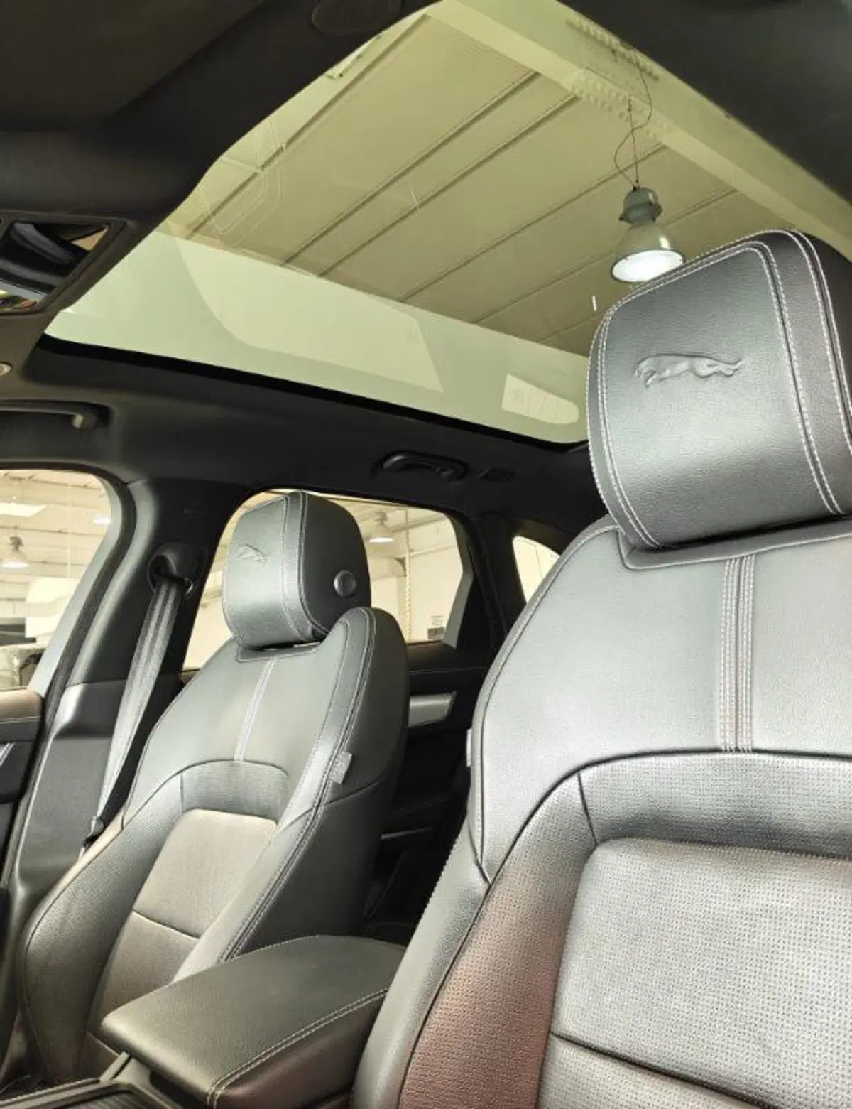 Jaguar F-Pace usata a Venezia (7)