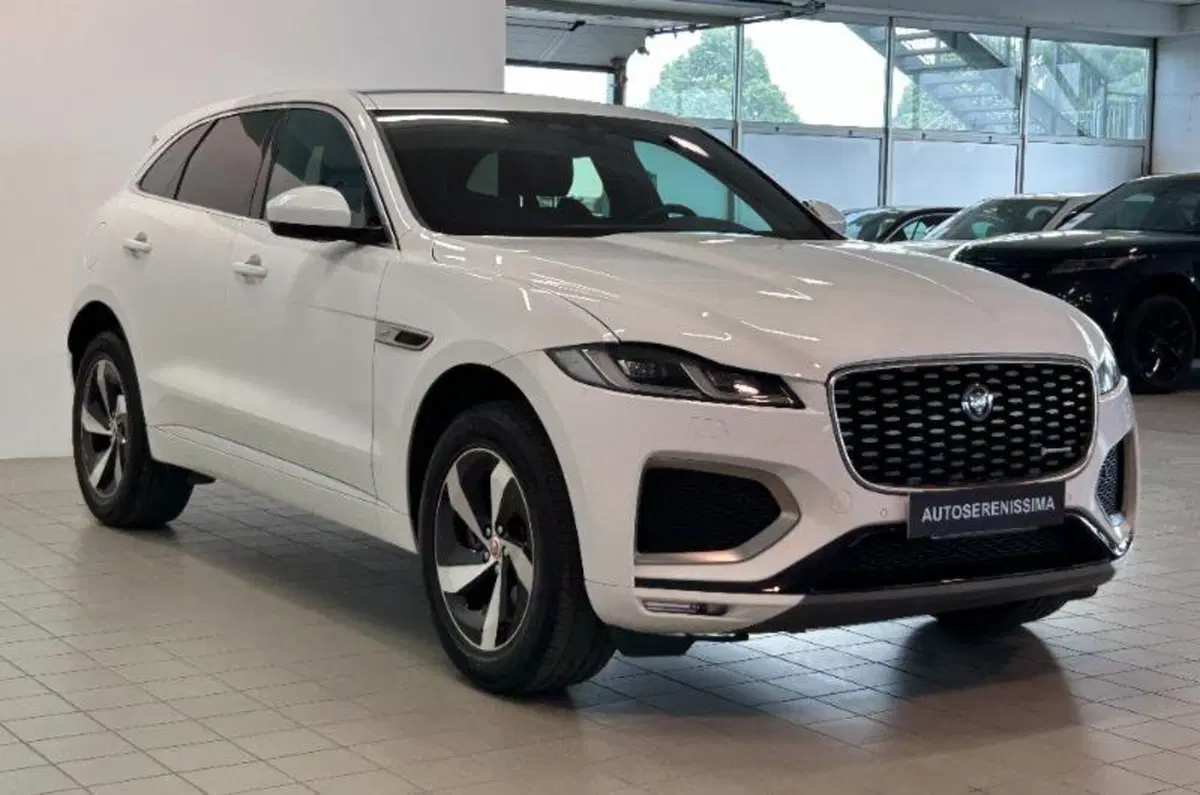 Jaguar F-Pace usata a Venezia (8)