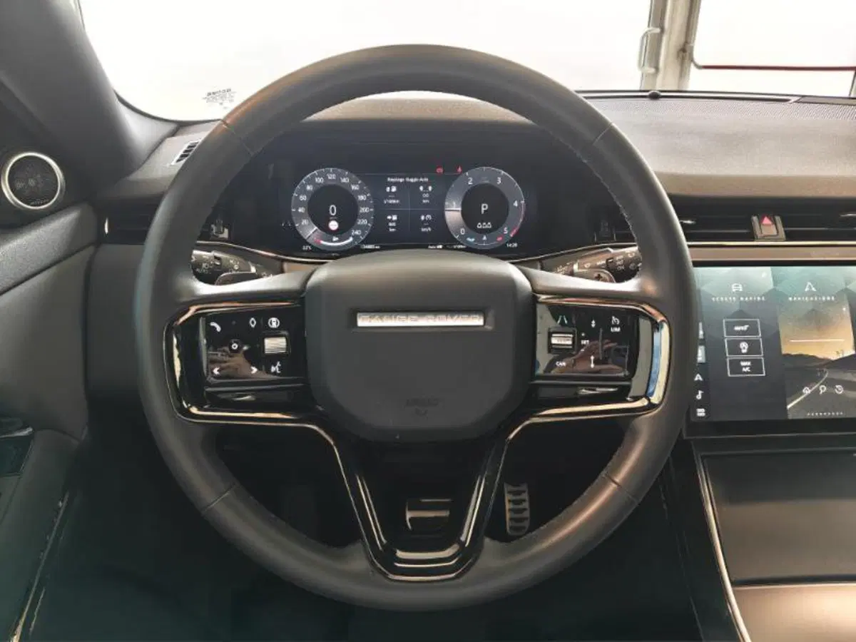 Land Rover Range Rover Evoque usata a Venezia (10)
