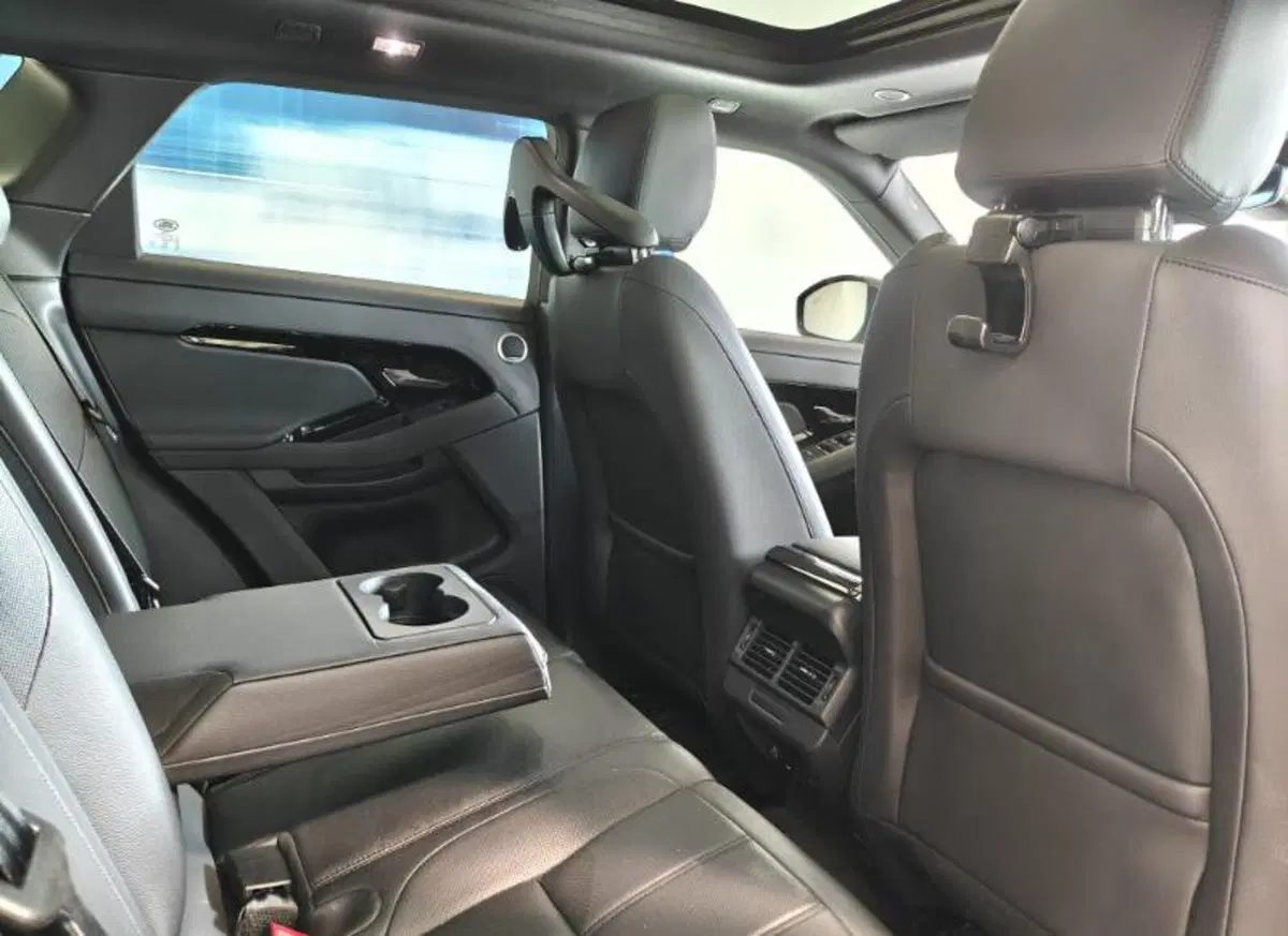 Land Rover Range Rover Evoque usata a Venezia (2)