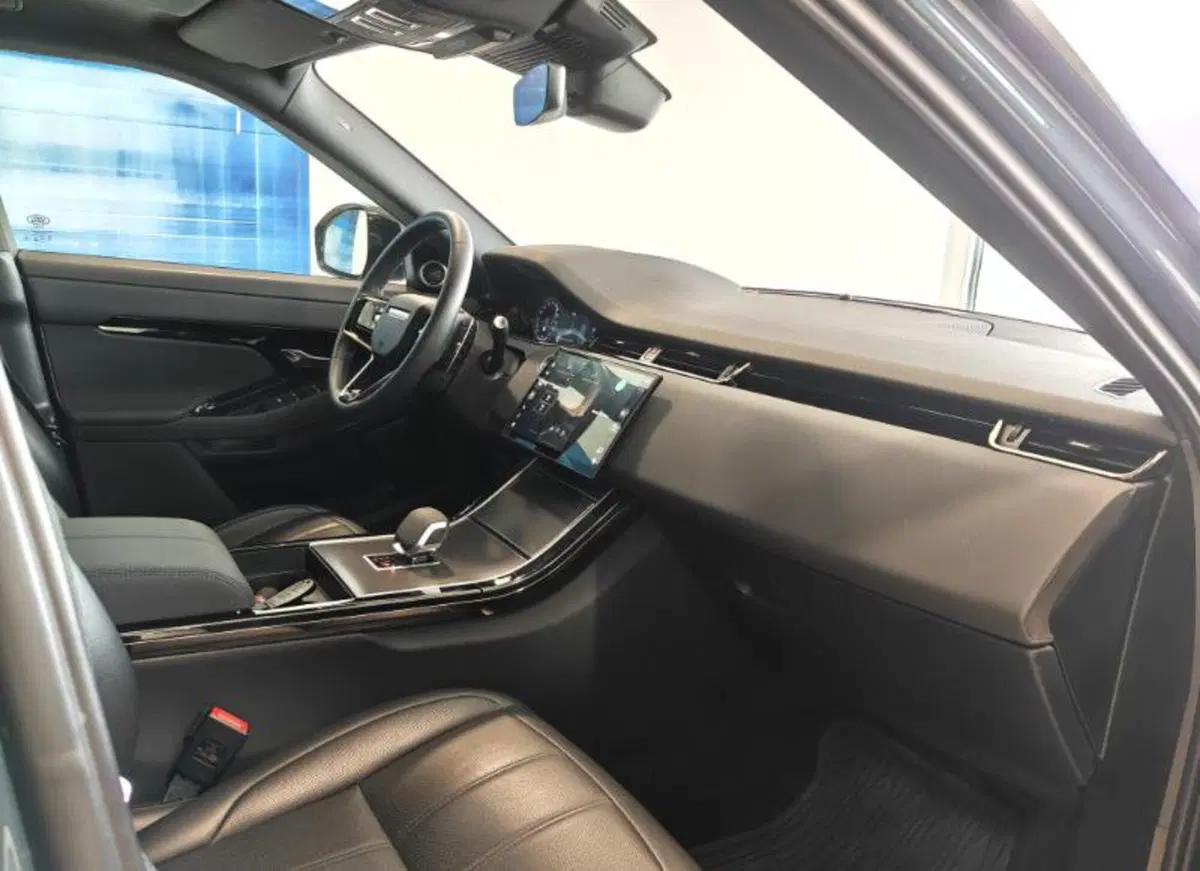Land Rover Range Rover Evoque usata a Venezia (3)