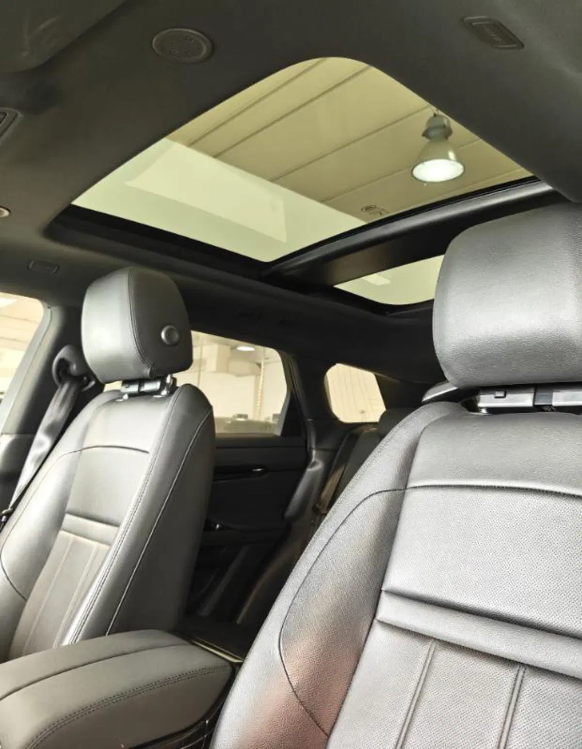 Land Rover Range Rover Evoque usata a Venezia (4)