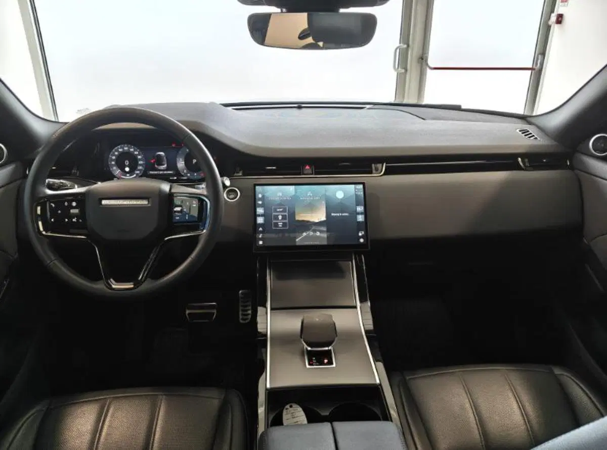Land Rover Range Rover Evoque usata a Venezia (5)