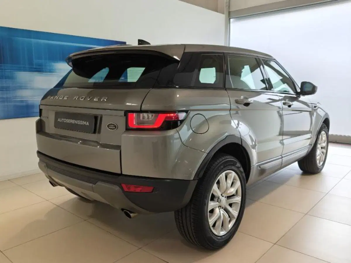 Land Rover Range Rover Evoque usata a Venezia (17)