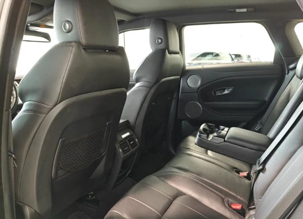 Land Rover Range Rover Evoque usata a Venezia (3)