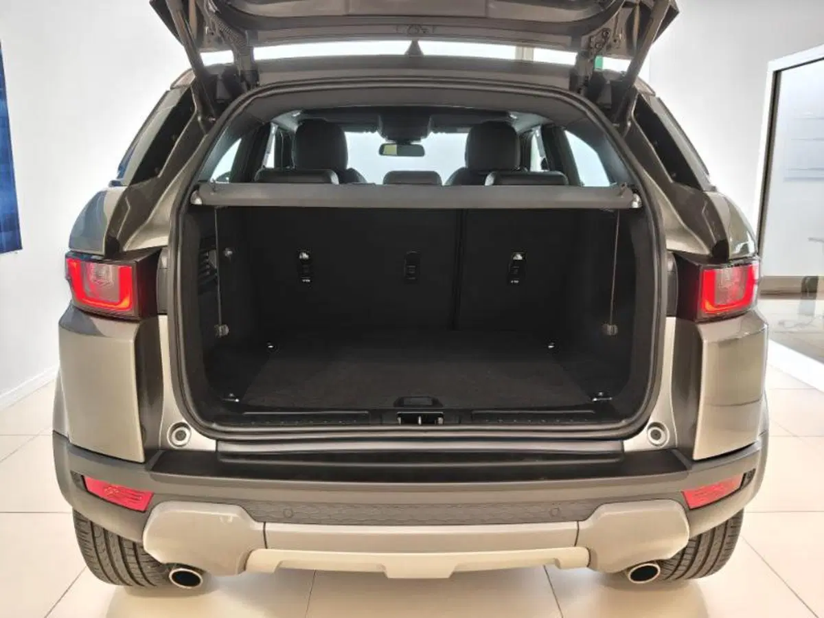 Land Rover Range Rover Evoque usata a Venezia (4)
