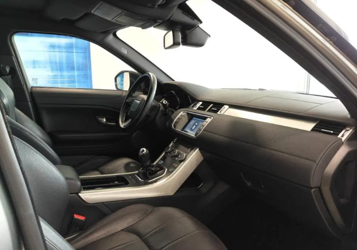 Land Rover Range Rover Evoque usata a Venezia (6)