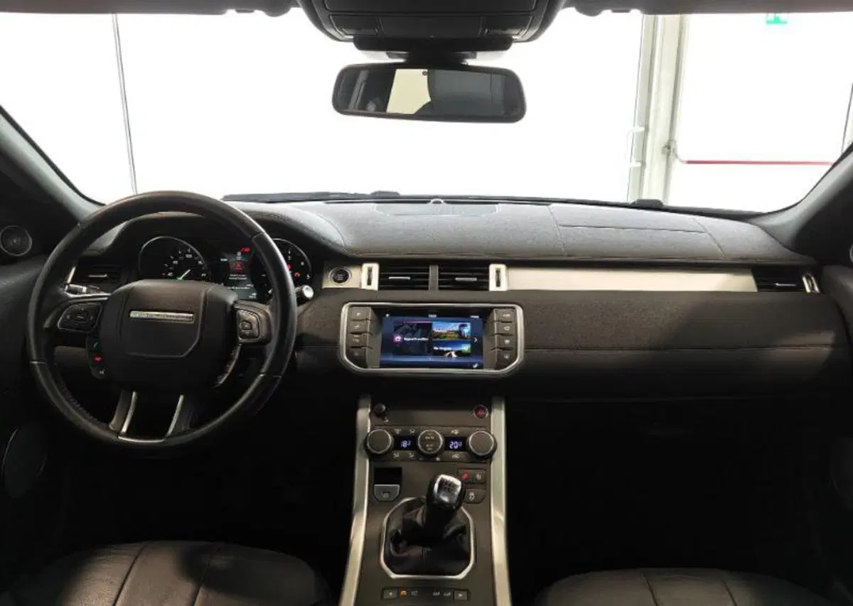 Land Rover Range Rover Evoque usata a Venezia (7)