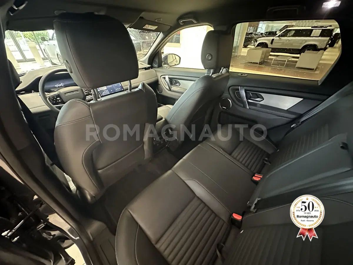 Land Rover Discovery Sport usata a Forlì-Cesena (12)