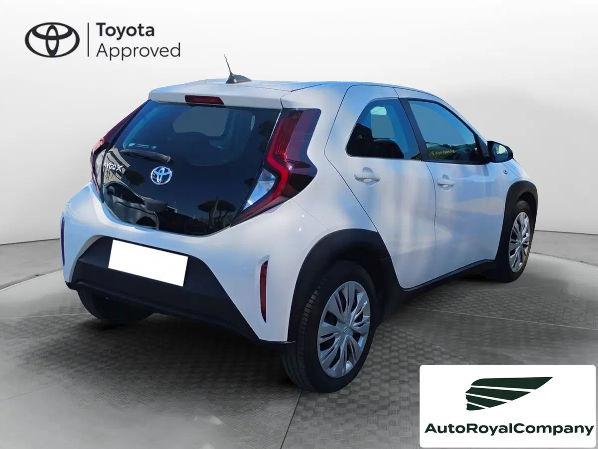 Toyota Aygo X usata a Roma (11)