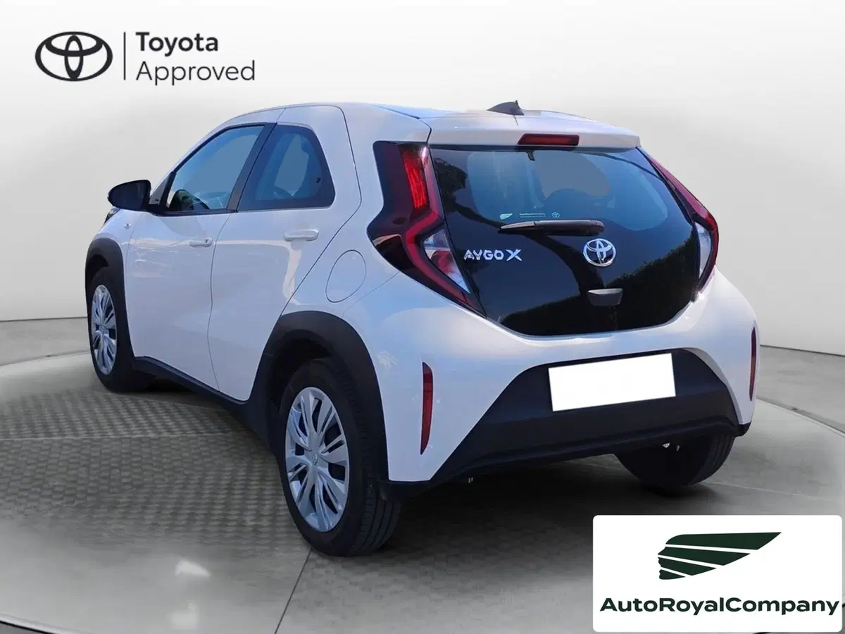 Toyota Aygo X usata a Roma (12)