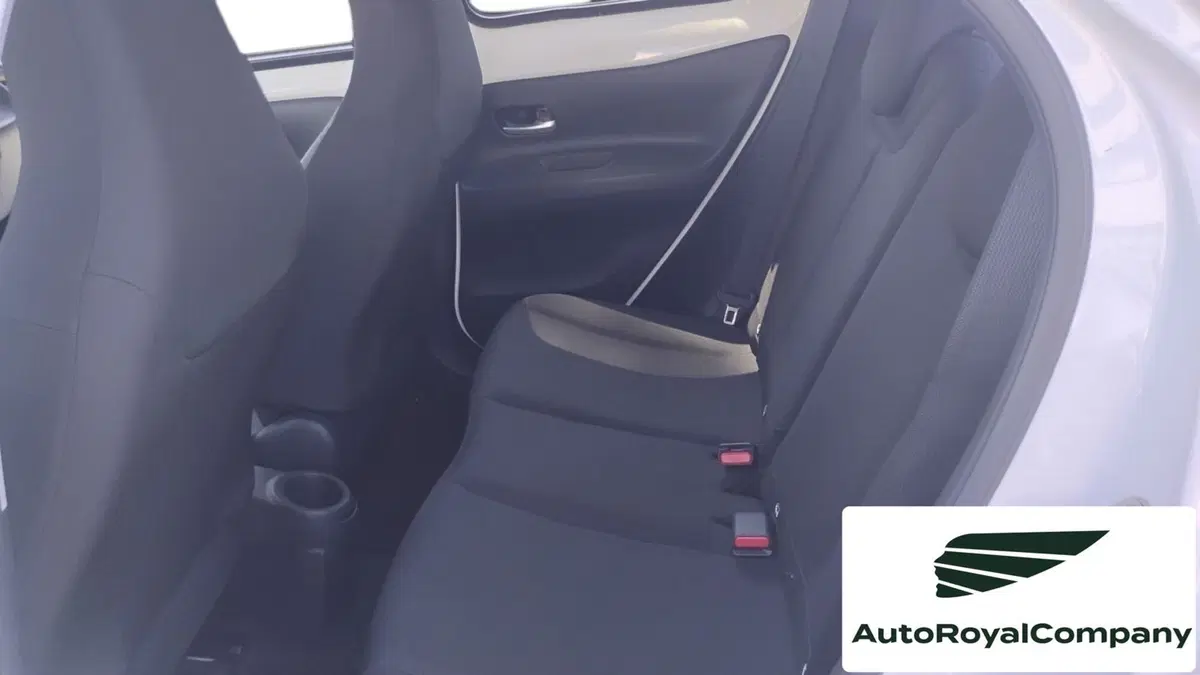 Toyota Aygo X usata a Roma (6)