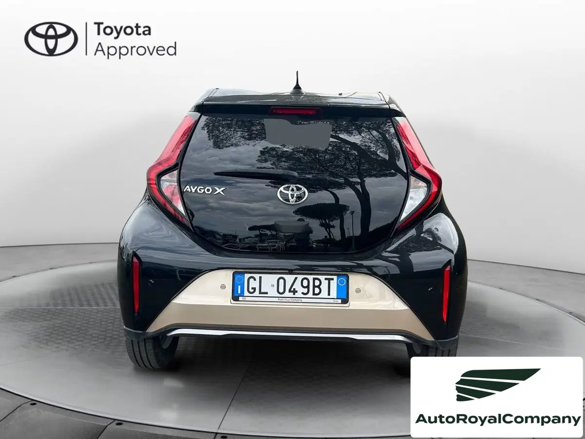 Toyota Aygo X usata a Roma (11)