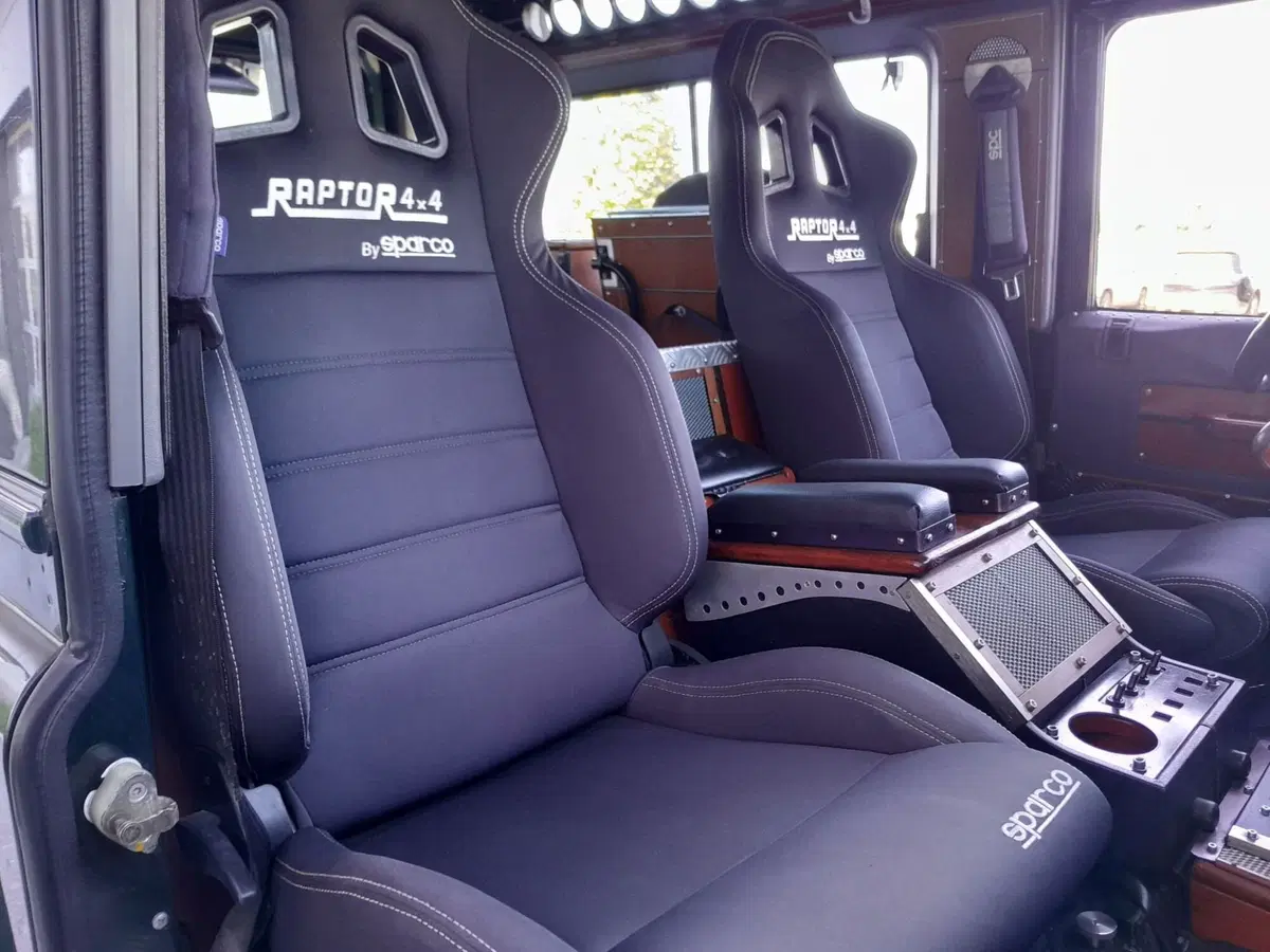 Land Rover Defender usata a Cuneo (14)