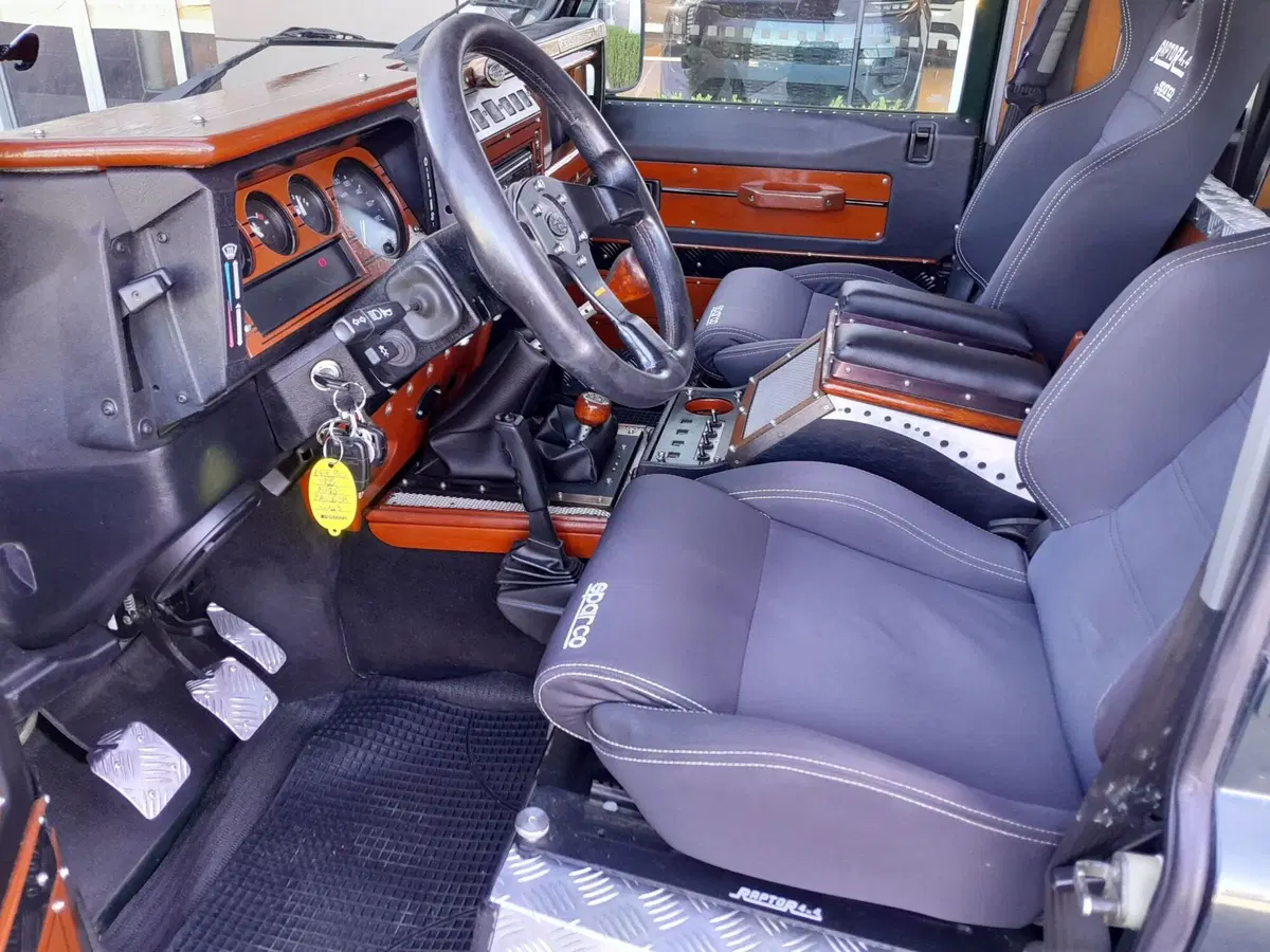 Land Rover Defender usata a Cuneo (9)