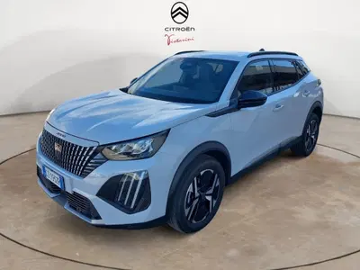 Peugeot 2008 1.2 puretech Allure s&amp;s 100cv del 2025 usata a Voghera