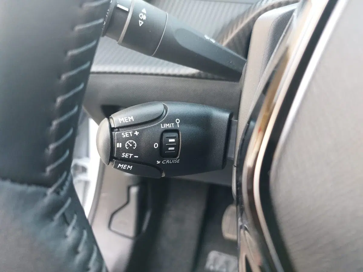 Peugeot 2008 usata a Pavia (10)