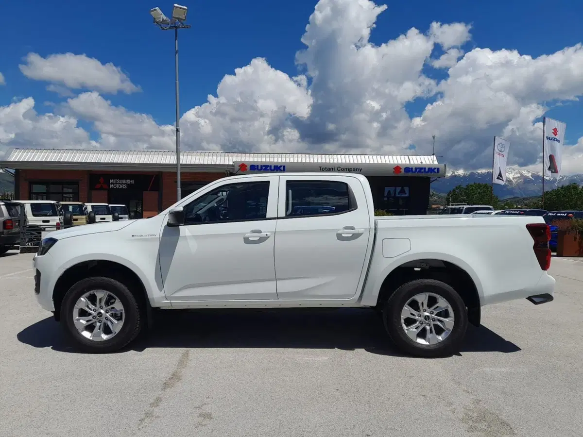 Isuzu D-Max Pick-up nuova a L'Aquila (18)