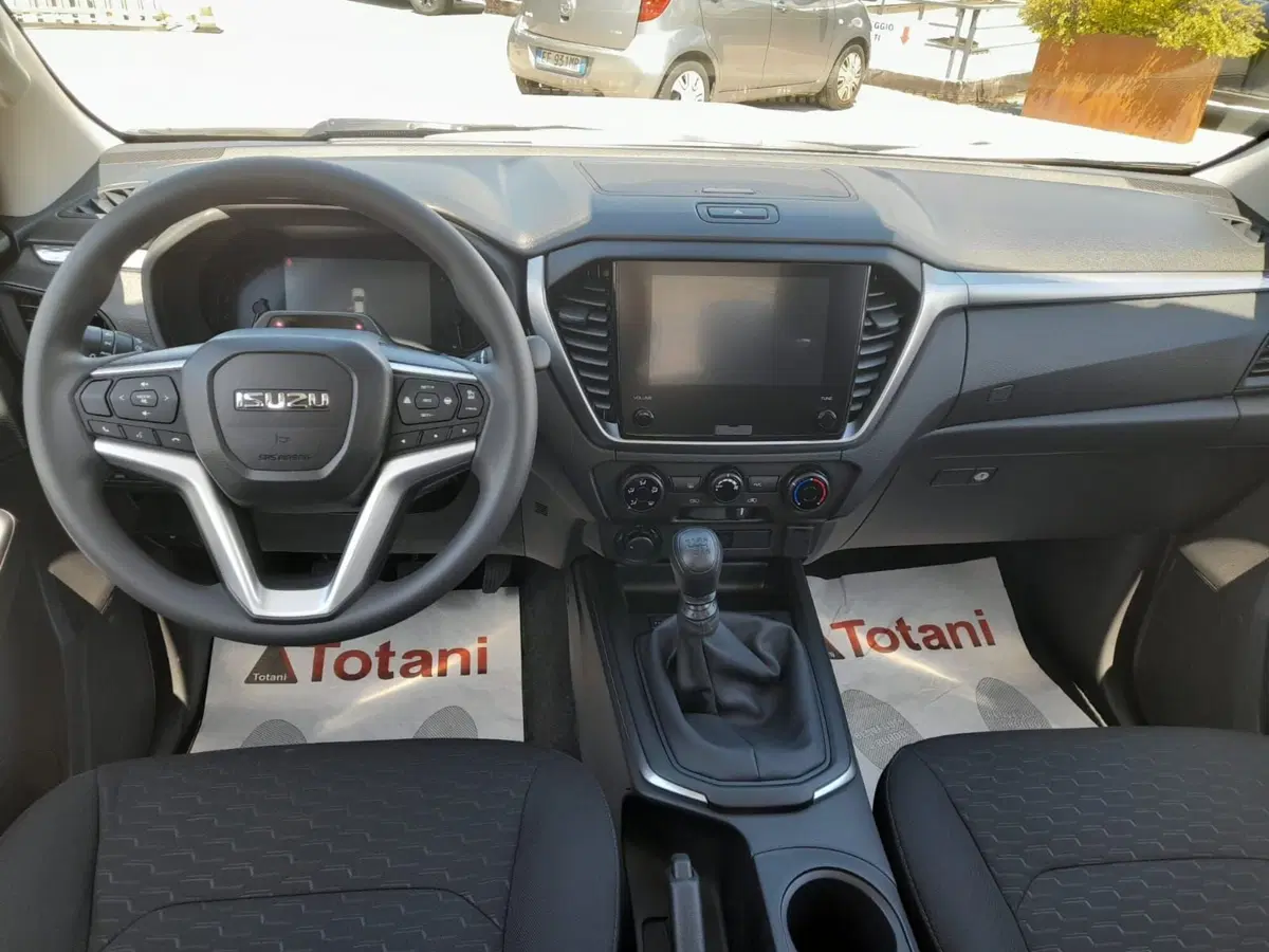 Isuzu D-Max Pick-up nuova a L'Aquila (5)