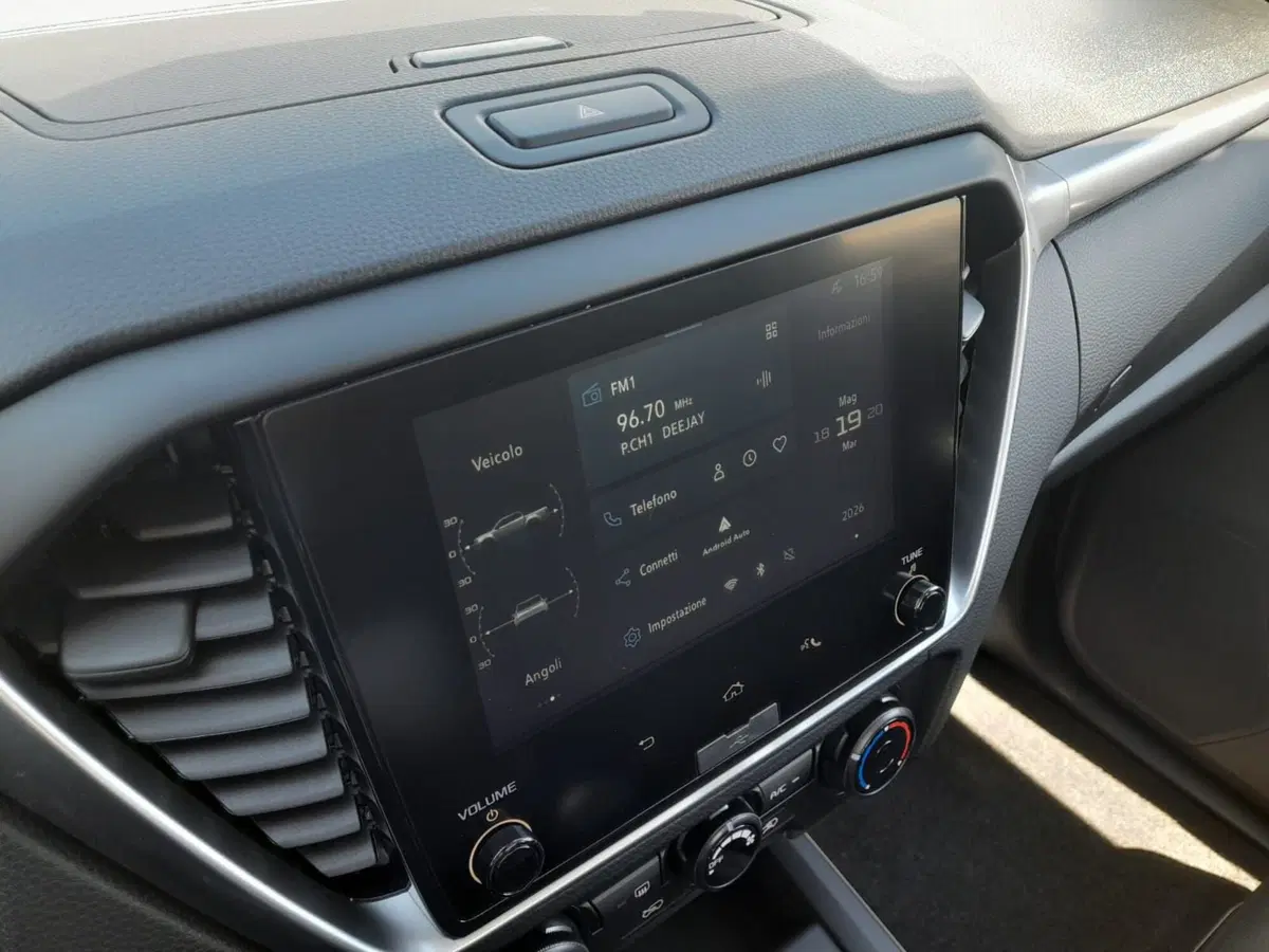Isuzu D-Max Pick-up nuova a L'Aquila (8)