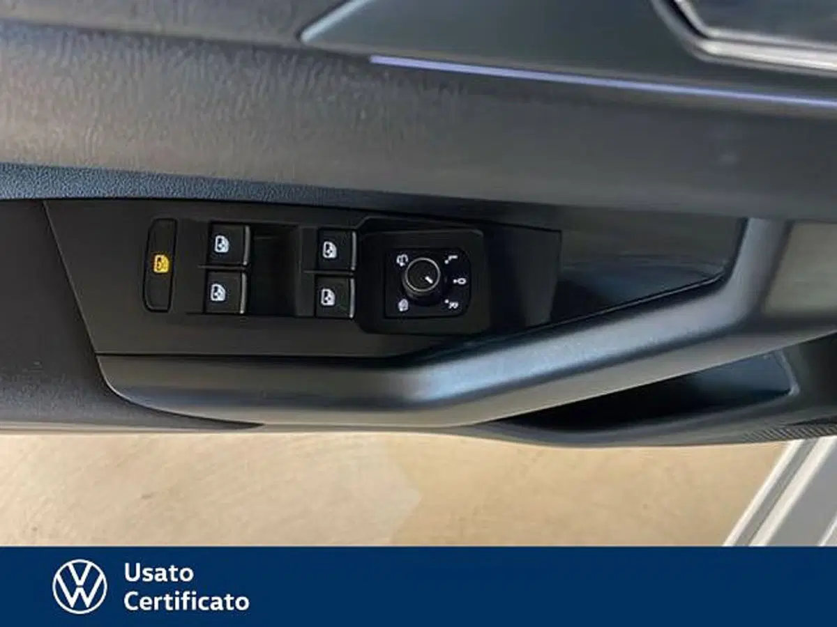 Volkswagen Taigo usata a Vicenza (14)