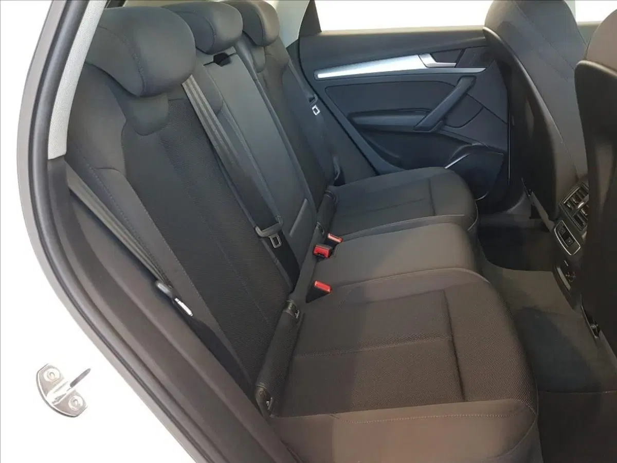 Audi Q5 Sportback usata a Lucca (12)