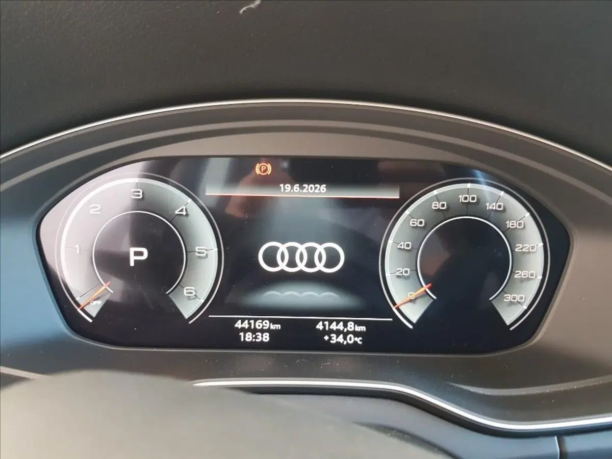 Audi Q5 Sportback usata a Lucca (16)