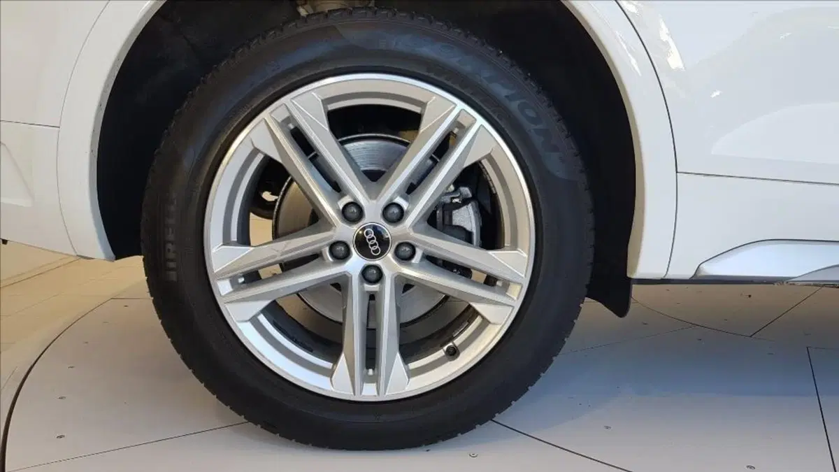 Audi Q5 Sportback usata a Lucca (9)