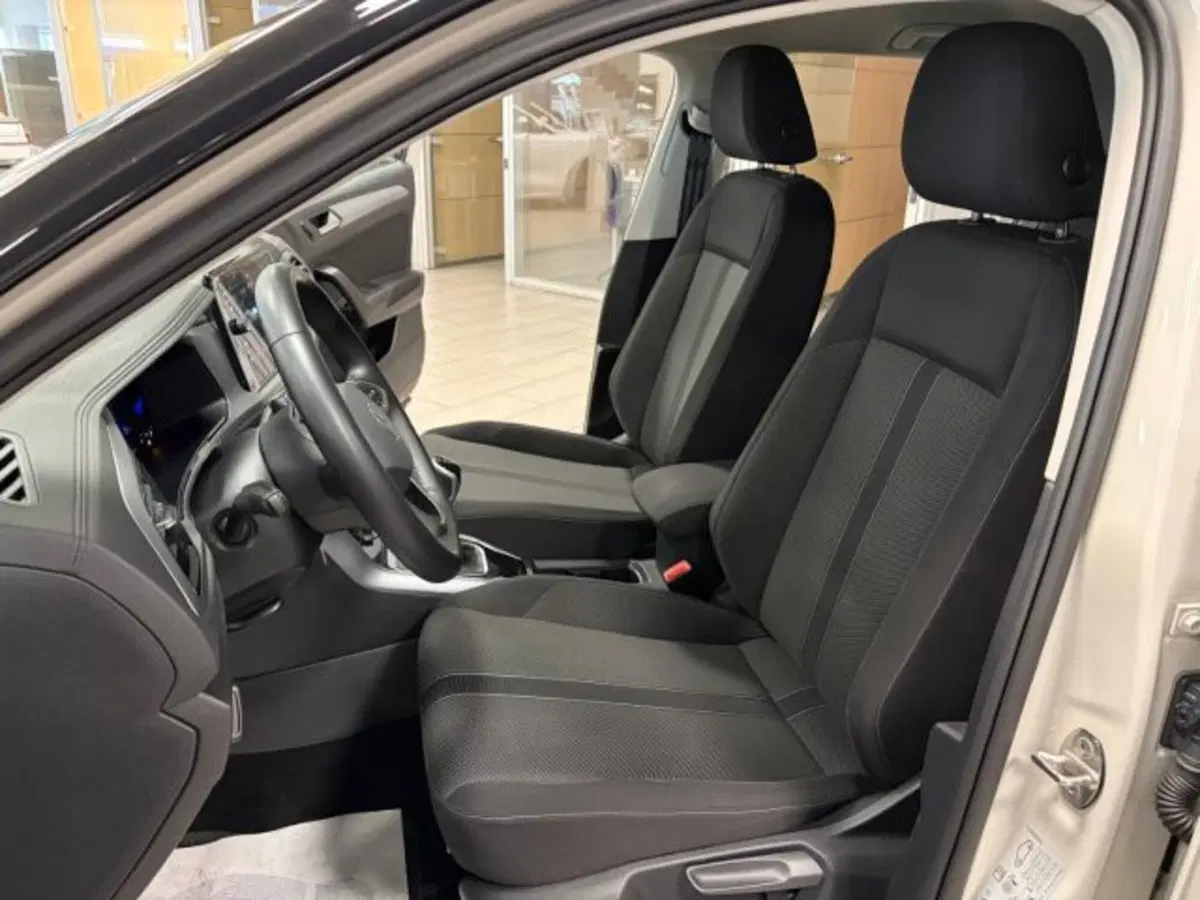 Volkswagen T-Roc usata a Cuneo (13)