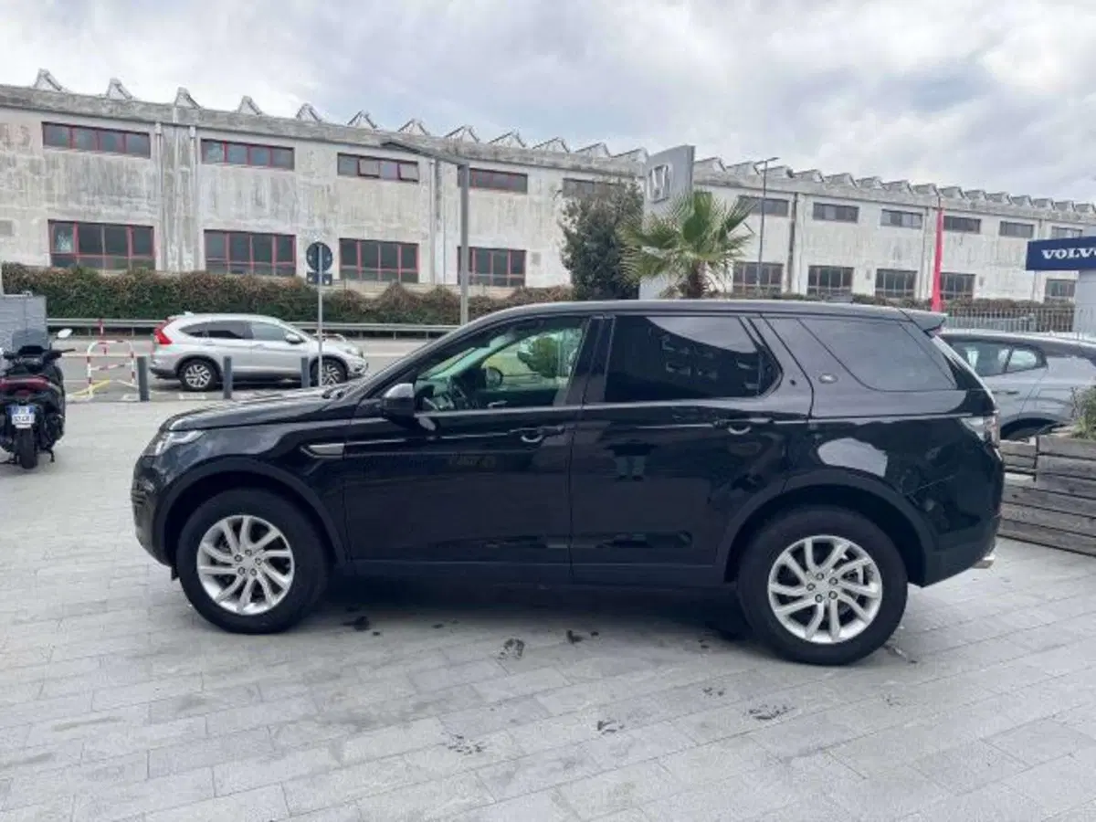 Land Rover Discovery Sport usata a Savona (3)