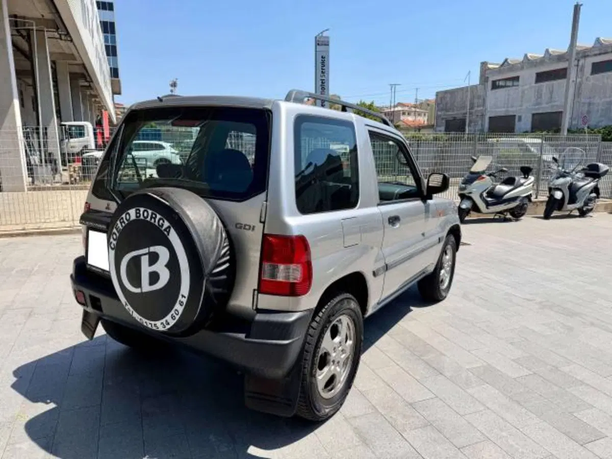 Mitsubishi Pajero usata a Savona (4)