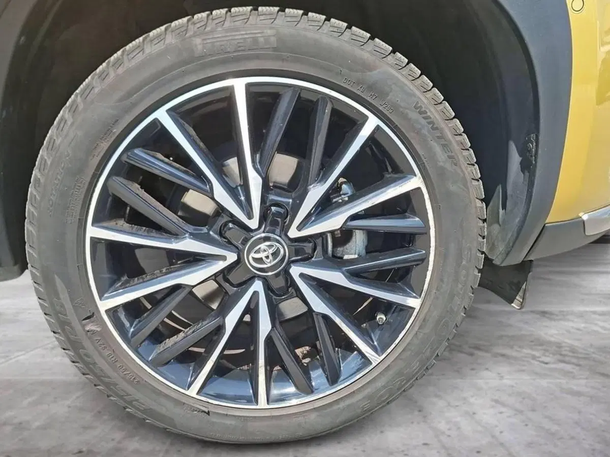 Toyota Yaris Cross usata a Torino (8)