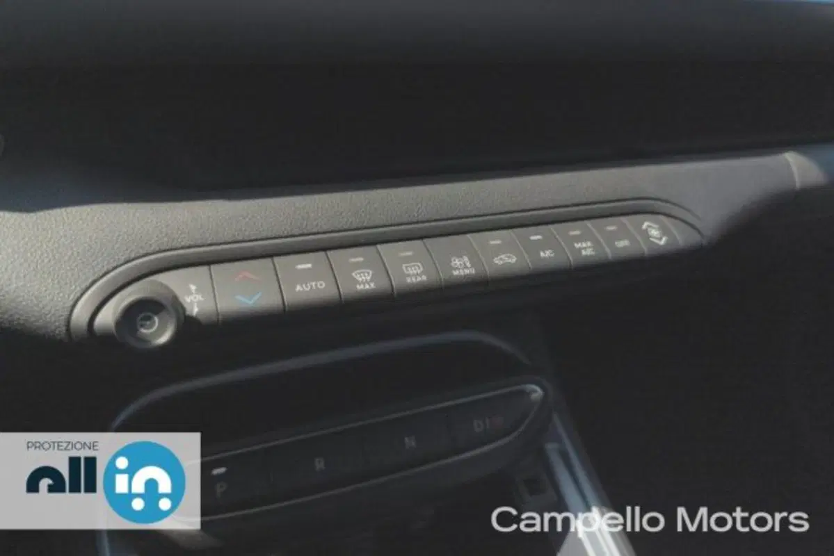 Jeep Avenger nuova a Venezia (13)
