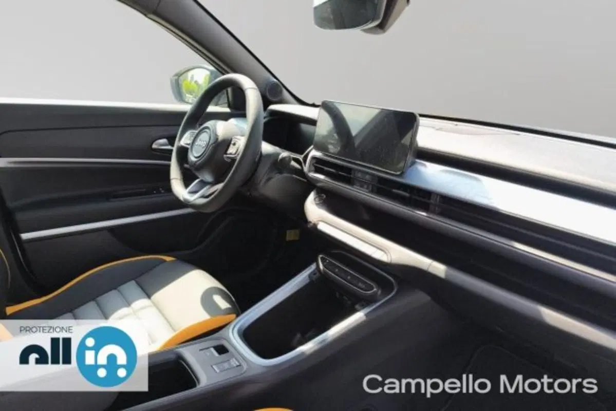 Jeep Avenger nuova a Venezia (16)