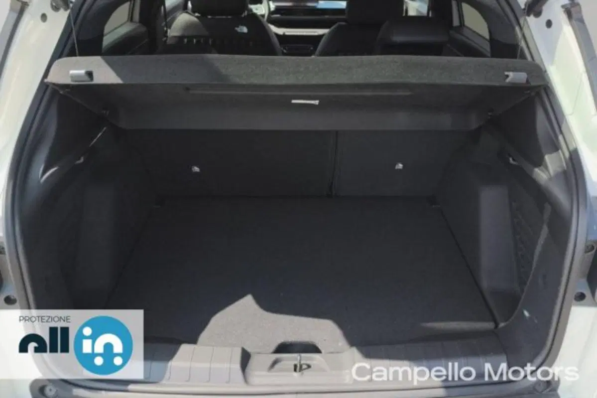 Jeep Avenger nuova a Venezia (20)