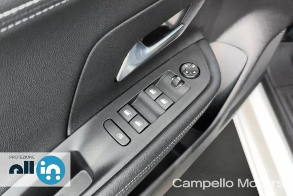 Opel Mokka usata a Venezia (17)